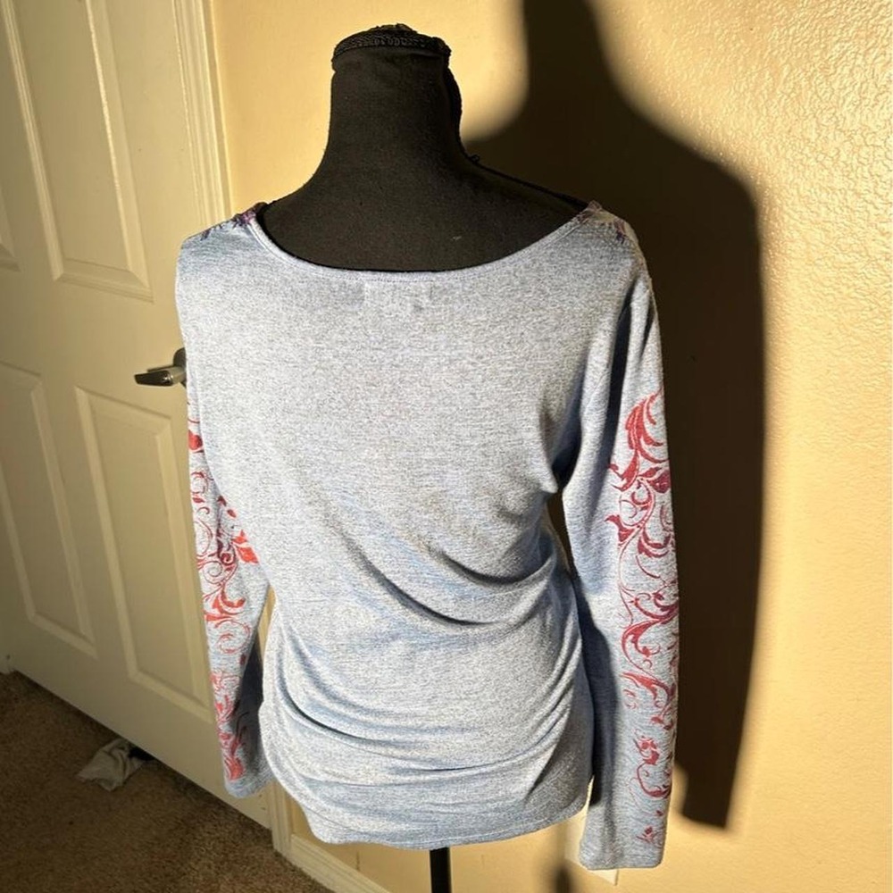 Live and Let Live Y2K Graphic Long Sleeve Knit Grunge Top Gray Purple Medium - Picture 5 of 7